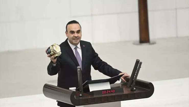 Bakan Kacır milli sensör MİHAL’i meclis kürsüsünden tanıttı