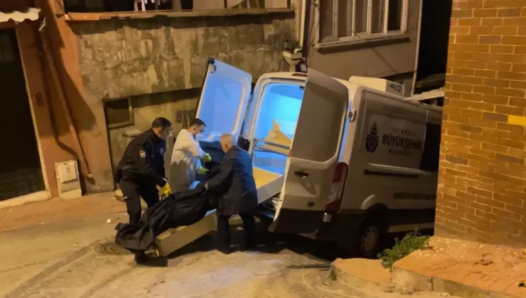 Beyoğlu’nda yalnız yaşayan Angolalı kadın yatak odasında ölü bulundu