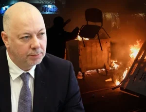 Bulgaristan Başbakanı Rosen Jelyazkov istifa etti