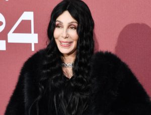 Cher’in 17 milyon dolarlık belgesel anlaşması bir muammaya dönüştü