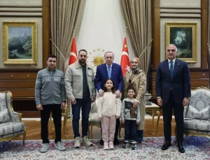 Cumhurbaşkanı Erdoğan, Gazze’de hayatını kaybeden Hind Rajab’ın ailesiyle bir araya geldi