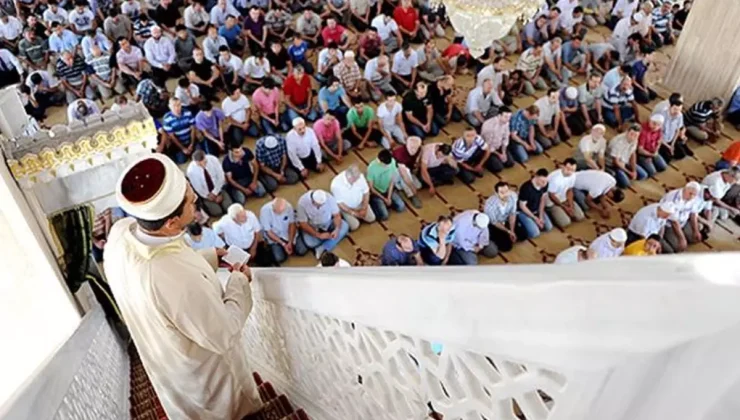 Diyanet’ten yılbaşı hutbesi: Sokaklar süslenmesin, piyango oynanmasın