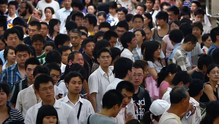 Düşen doğum oranları sonrası Çin yönetimi 32 yıllık uygulamayı sonlandırdı