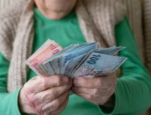 Emeklileri heyecanlandıran gelişme: Ankara kulislerinde "seyyanen zam" hareketliliği var