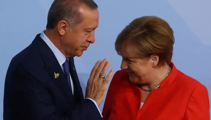 Erdoğan, Merkel’le anısını ilk kez anlattı: Şaşkın şaşkın bana bakıp gülmeye başladı