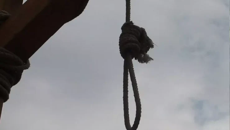 Eşini öldüren adamın infazı halkın arasında yapıldı!