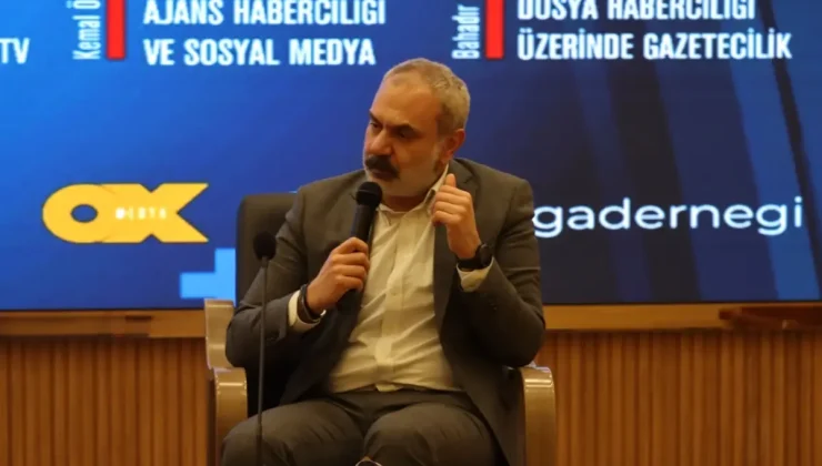 Gazeteci Alişer Delek: Yapay zekadan kaçamayız, asıl mesele doğru soruyu sormak