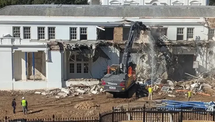 Görüntüler Beyaz Saray’dan! 123 yıllık bina moloz yığınına döndü