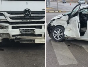 İçerisinde hakemlerin de bulunduğu otomobil, tır ile çarpıştı! Çok sayıda yaralı