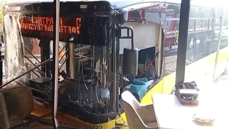 İETT otobüsü börekçiye daldı! Yaralılar var