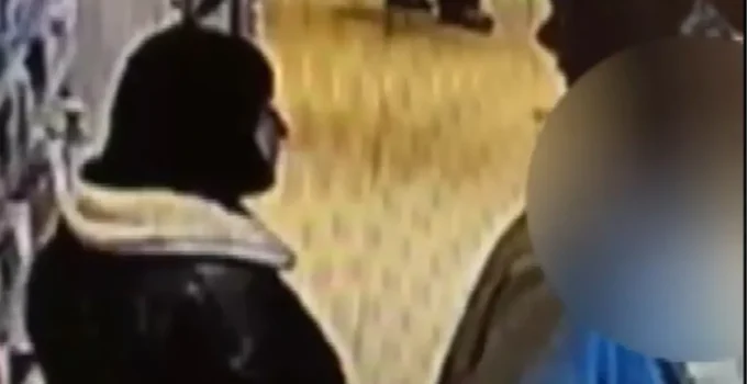 İstanbul’da alışveriş merkezlerinde cep telefonunu çalan hırsız yakalandı: 39 suç kaydı var