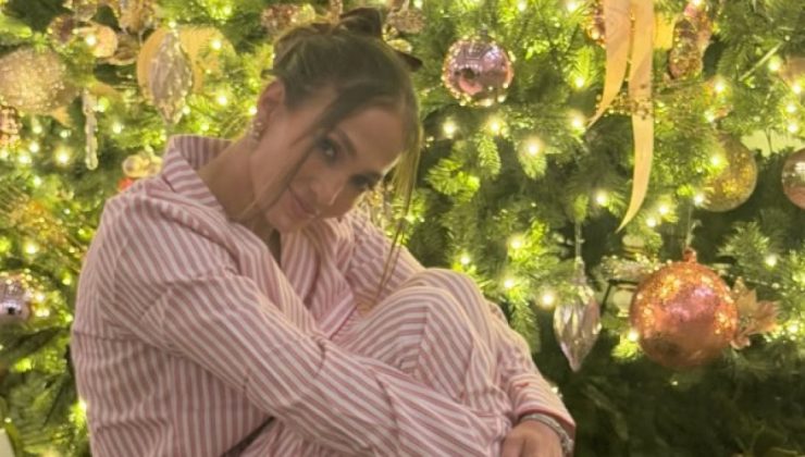 Jennifer Lopez ve ailesinden pijamalı buluşma