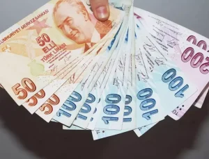 Kamuda yönetici ve uzman personele 30 bin liralık seyyanen zam telifi geri çekildi