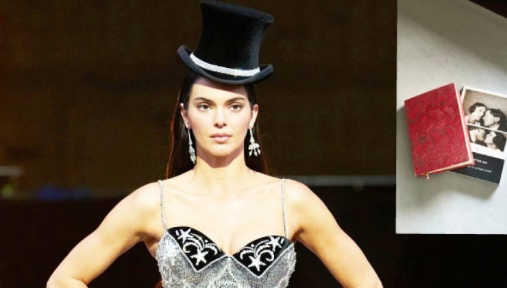 Kendall Jenner’ın ‘Kürk Mantolu Madonna’ paylaşımı dikkat çekti