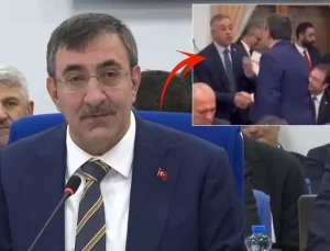 Komisyonda gerginlik! CHP’li vekilin "Yer sofrası" eleştirisi Cevdet Yılmaz’ı kızdırdı: Burası şov yeri değil