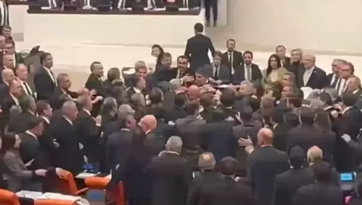 Meclis’te AK Parti ve CHP’li vekiller arasında yumruklu kavga