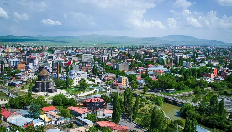 Merkez nüfusu 100 bin olan Kars’ta araç sayısı 50 bini aştı