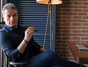 Murat Cemcir, yürümeye başladı