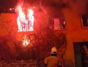 Müstakil evde çıkan yangında anne öldü, kızı yaralandı