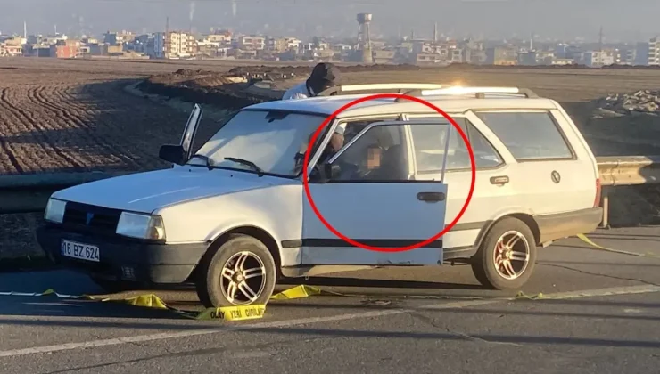 Park halindeki otomobilde direksiyon başında ölü bulundu