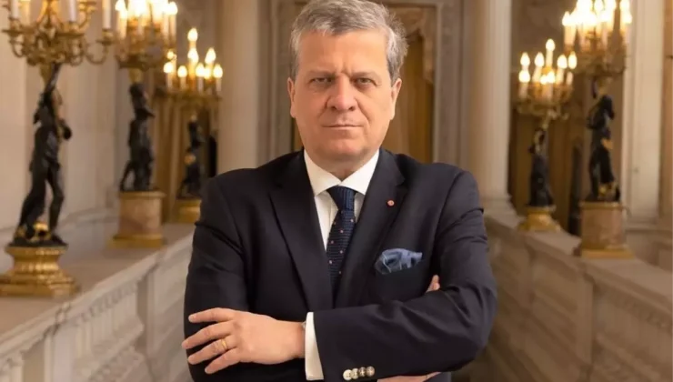 Polonya’nın Paris Büyükelçisi sahte diploma soruşturması nedeniyle görevden alındı