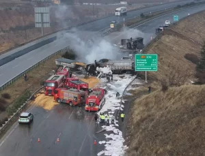 TAG Otoyolu’nda 3 tır çarpıştı! Araçlarda yangın çıktı