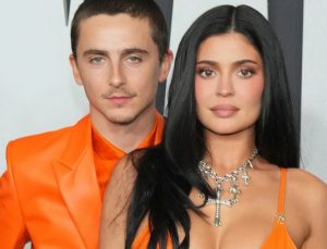 Timothee Chalamet ve Kylie Jenner çiftinin turuncu uyumu