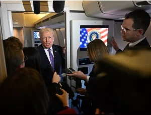 Trump MR sorularına sinirlenip muhabire ağır şekilde hakaret etti