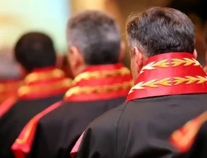 Yargıtay, eski kocanın ‘ucuz’ ve ‘zavallı’ sözlerini hakaret saymadı