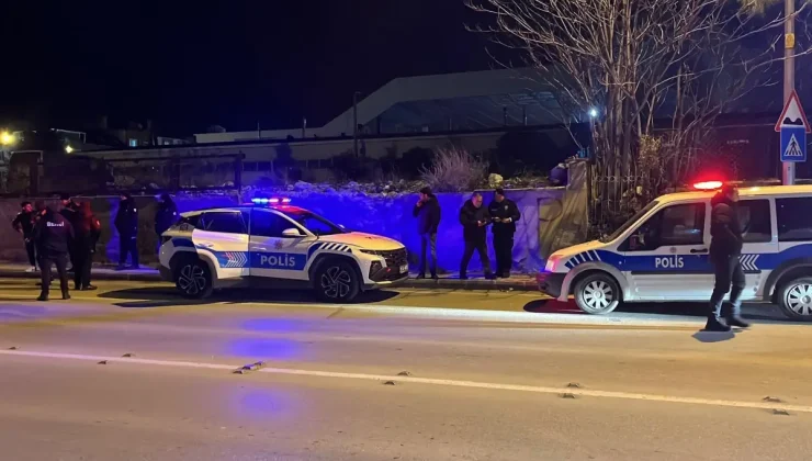 17 yaşındaki çocuk yaşıtını bıçakladı