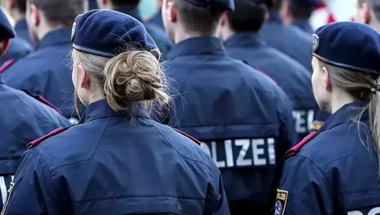 Avusturya polisinde çıplak fotoğraf skandalı: Merakı işinden ediyordu!