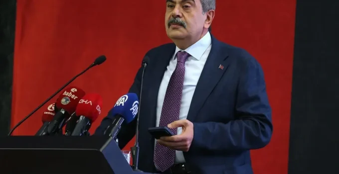 Bakan Tekin’den muhalefete çok sert "Fuhuş" göndermesi