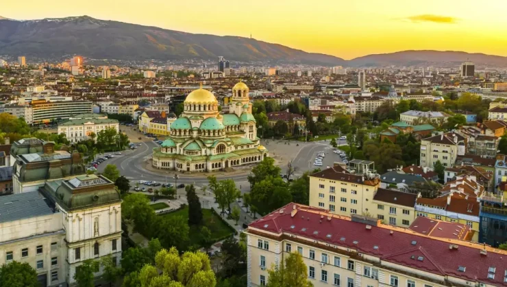 Bulgaristan dijital göçebe vizesi uygulamasını başlattı! İşte başvuru şartları