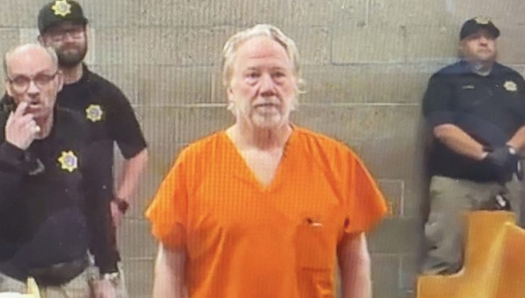 Cinsel istismarla suçlanan Timothy Busfield mahkemede