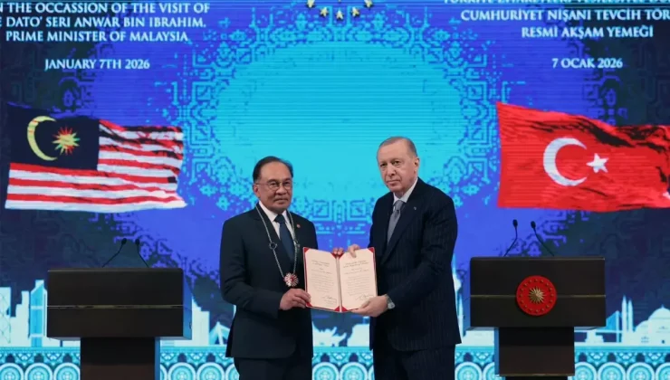 Cumhurbaşkanı Erdoğan’dan Malezya Başbakanı İbrahim’e Cumhuriyet Nişanı