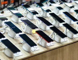 Dev marka piyasadan resmen çekildi! Artık telefon üretmeyecekler