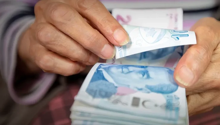 Emeklileri umutlandıran maaş teklifi