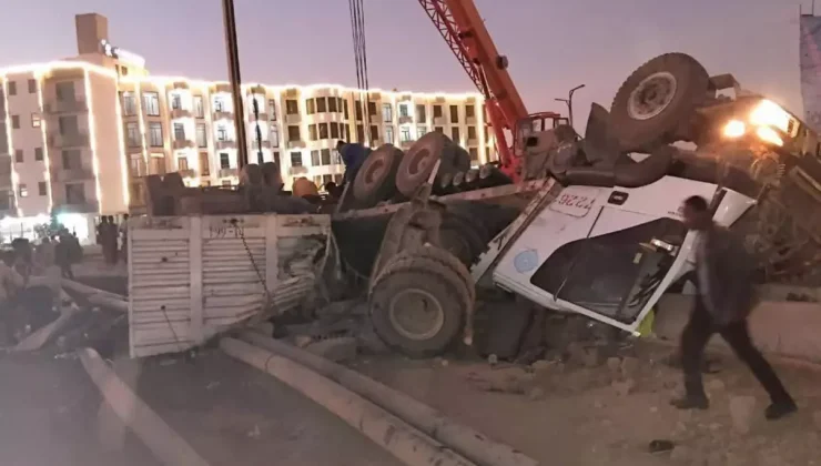 Etiyopya’da göçmenleri taşıyan kamyon devrildi: 22 ölü, 65 yaralı