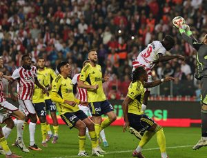 Fenerbahçe ile Samsunspor 75. randevuda