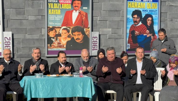 Ferdi Tayfur vefatının birinci yılında Adana’da anıldı