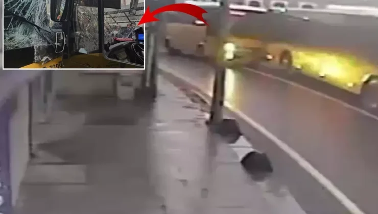 İETT otobüsleri kafa kafaya çarpıştı! Yaralılar var