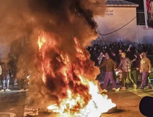 İran, ülkedeki protestolara destek veren ülkeler için harekete geçti