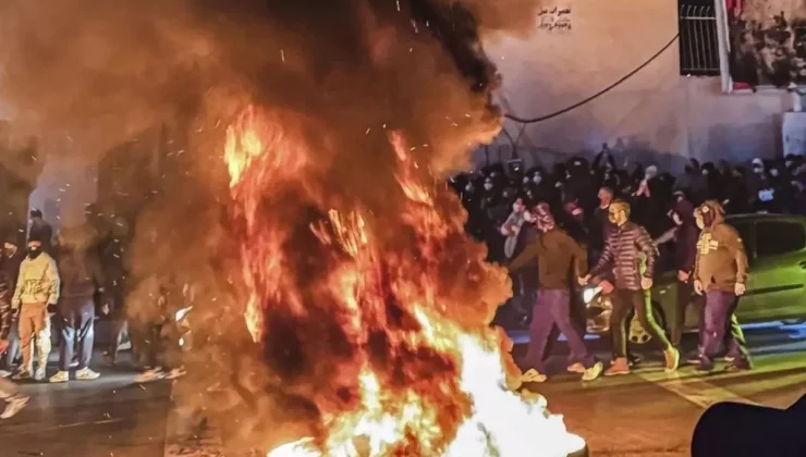 İran, ülkedeki protestolara destek veren ülkeler için harekete geçti