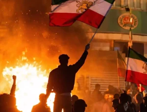 İran’da tansiyon düşüyor mu? Peş peşe iki hamle geldi