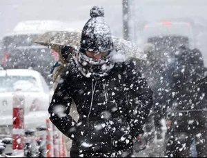 İstanbul için yeni uyarı! AKOM bu kez beklenen kar kalınlığını da verdi
