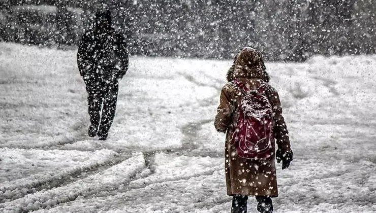 İstanbul’da eğitime kar arası