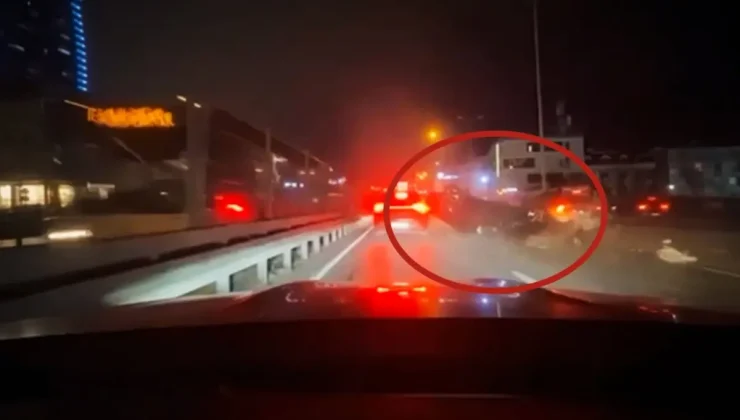 İstanbul’da korkunç kaza! Trafiğin en yoğun olduğu noktaya uçarak girdi