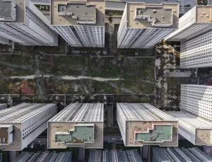 İstanbul’un gökdelen mezarlıkları Esenyurt’ta havadan görüntülendi