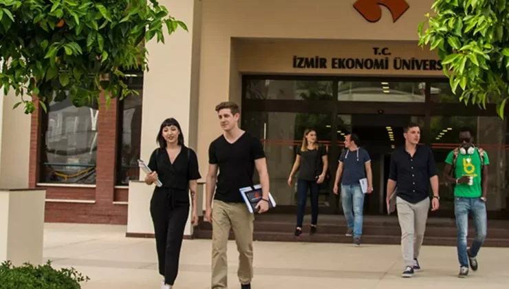İzmir Ekonomi Üniversitesi’nde infial yaratan skandal: Kız öğrencileri oylamaya koydular