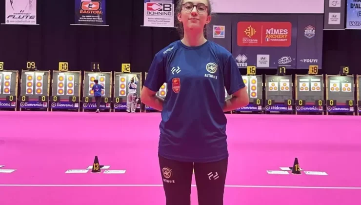 Kendinden büyük rakiplerini deviren 12 yaşındaki Burcu Öncel, dünya dördüncüsü oldu